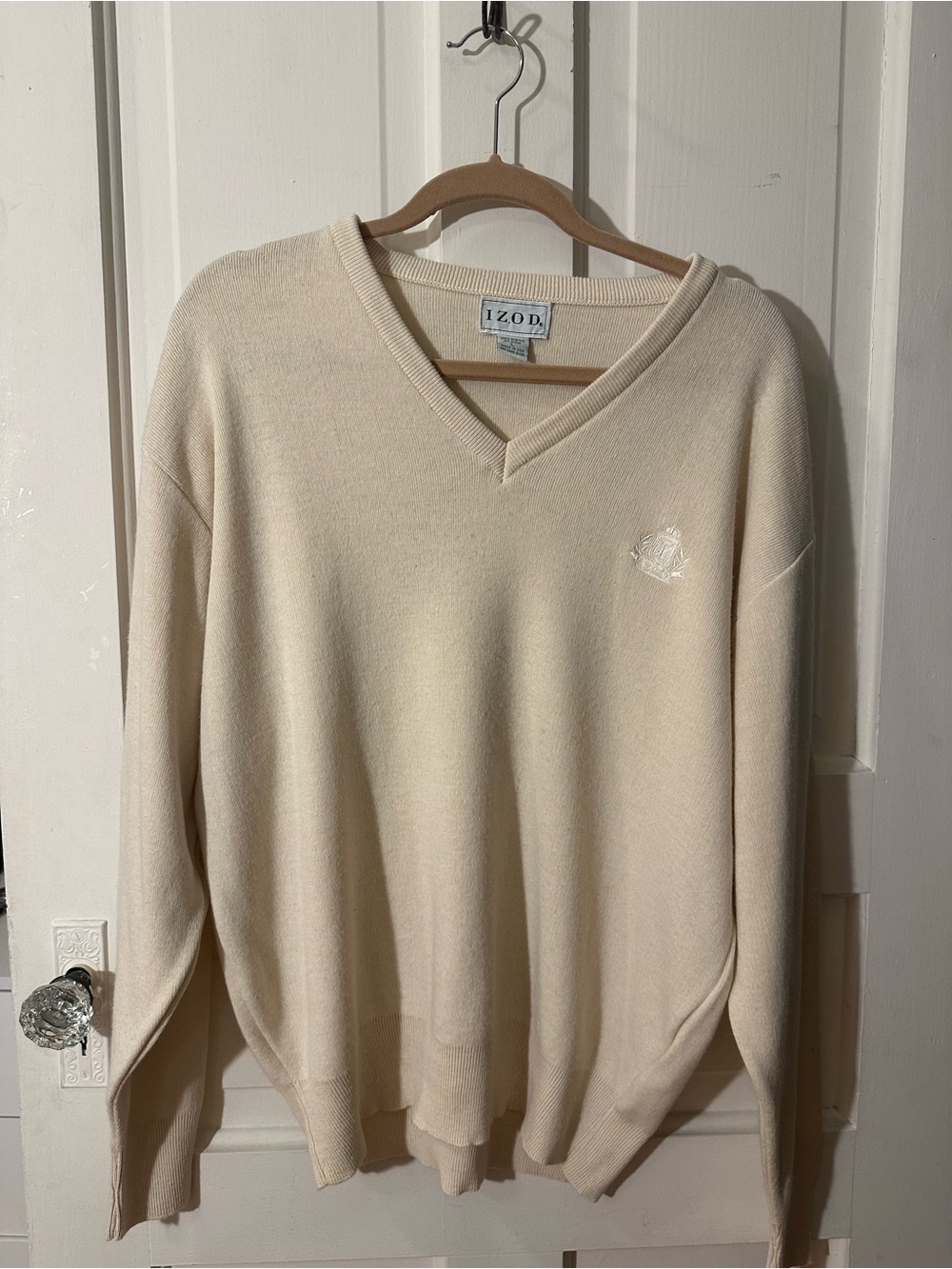 Izod Men's V-Neck Sweater in Cream